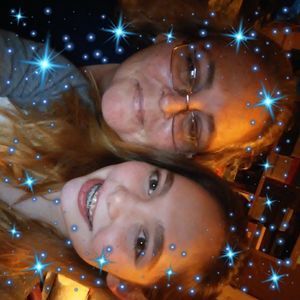 Meet your Posher, Stephanie ra